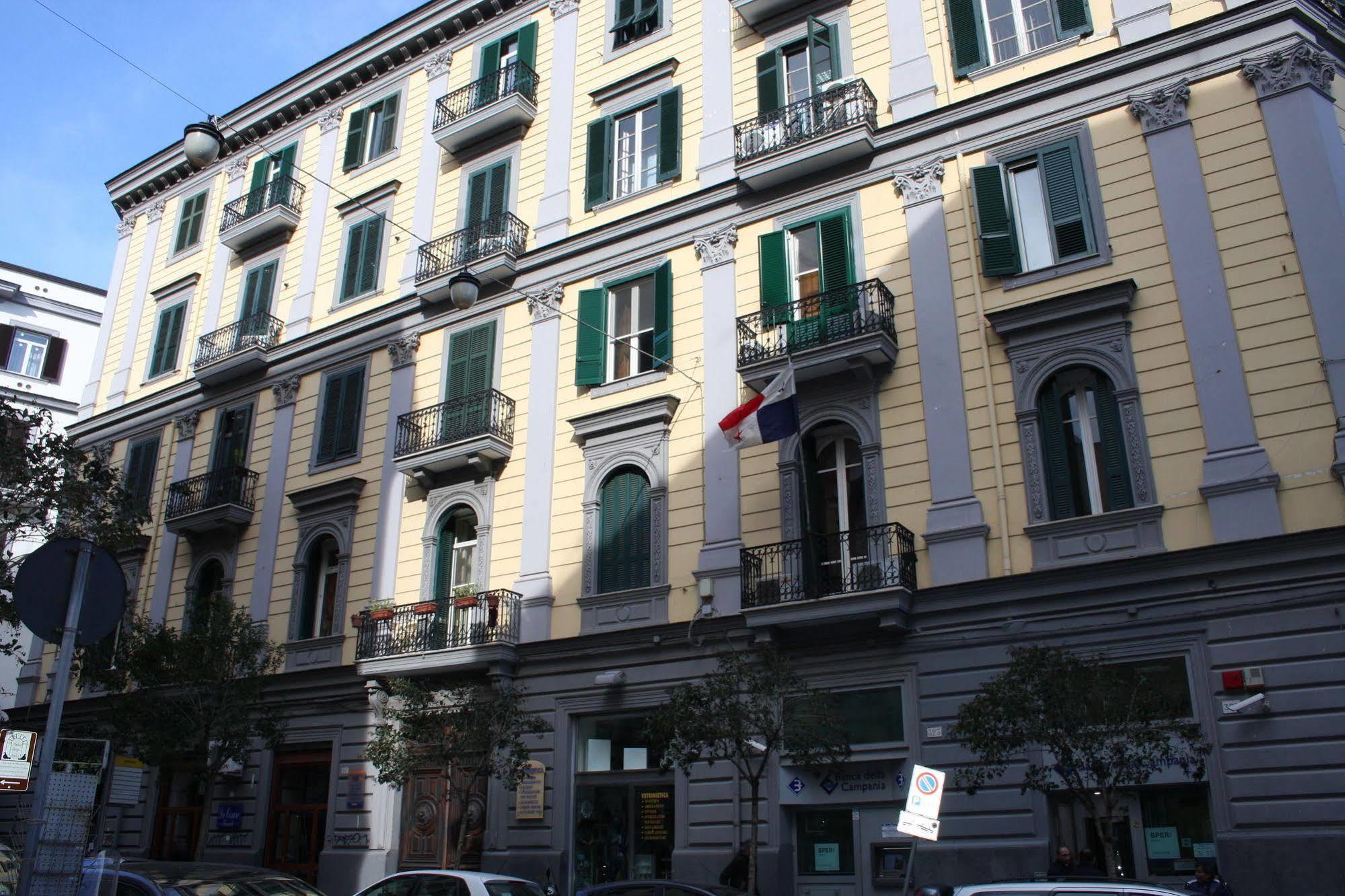 Bed and Breakfast Be Italian Flat Duomo 319 Neapel Exterior foto